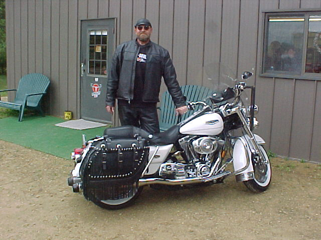 Road King with Iron T saddlebags - Bruce - St. Paul, MN